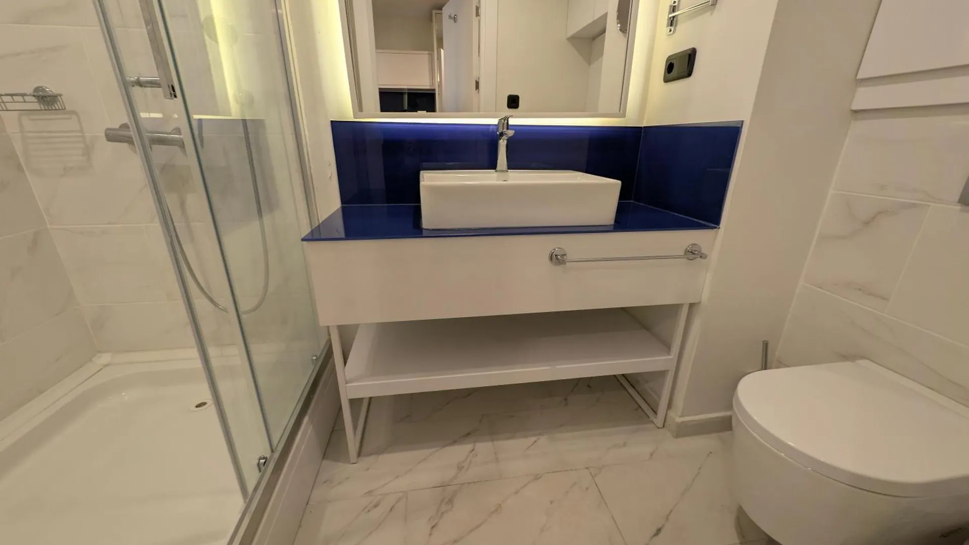 Orbi City Black Sea View Beachfront King Aparthotel Batumi 5*,  Gruzie