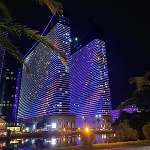 5* فندق Downtown Centre In Orbi In
